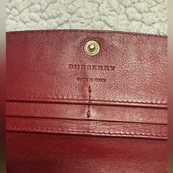 Burberry Continental Wallet Brown and Red - Picture 7 of 16